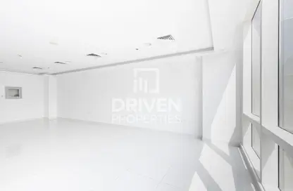 Office Space - Studio for sale in Tamani Art Tower - Business Bay - Dubai