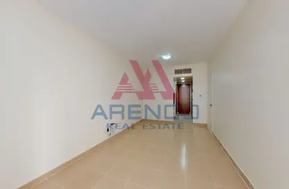 Apartment - 1 Bathroom for rent in Golden Sands 6 - Mankhool - Bur Dubai - Dubai