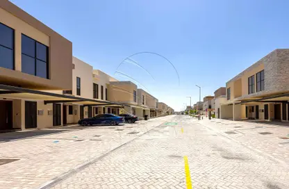 Townhouse - 5 Bedrooms - 6 Bathrooms for sale in Aldhay at Bloom Gardens - Bloom Gardens - Al Salam Street - Abu Dhabi