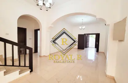 Villa - 3 Bedrooms - 4 Bathrooms for rent in Al Kuwaitat - Central District - Al Ain