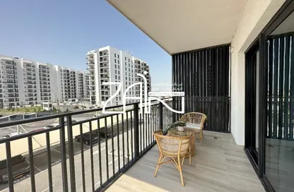 Apartment - Studio - 1 Bathroom for sale in Waters Edge - Yas Island - Abu Dhabi