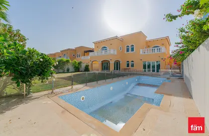 Villa - 5 Bedrooms - 6 Bathrooms for rent in Legacy - Jumeirah Park - Dubai