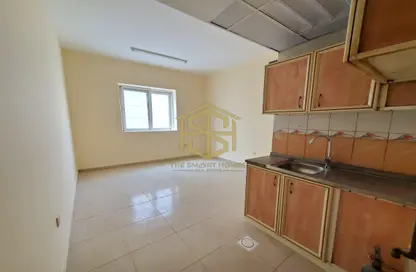 Apartment - 1 Bathroom for rent in Al Butina B - Al Butina - Sharjah