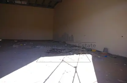 Warehouse - Studio - 1 Bathroom for rent in Old Industrial Area - Umm Al Quwain