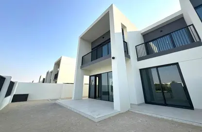 Townhouse - 4 Bedrooms - 4 Bathrooms for sale in Shams Townhouses - Town Square - Dubai