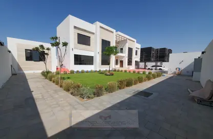 Villa - 5 Bedrooms - 7 Bathrooms for rent in Mohamed Bin Zayed Centre - Mohamed Bin Zayed City - Abu Dhabi