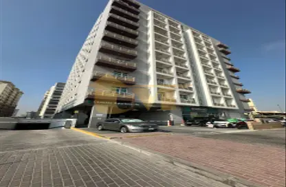 Apartment - 1 Bedroom - 1 Bathroom for rent in Classic Apartments - CBD (Central Business District) - International City - Dubai