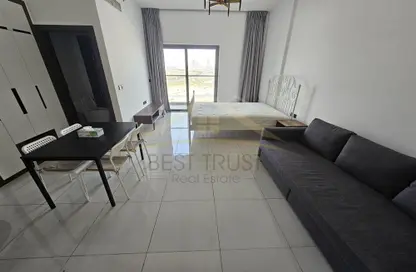 Apartment - 1 Bathroom for rent in Lawnz by Danube Block 2 - Lawnz by Danube - International City - Dubai