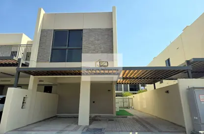 Townhouse - 3 Bedrooms - 5 Bathrooms for rent in Zinnia - The Roots DAMAC Hills 2 - Damac Hills 2 - Dubai