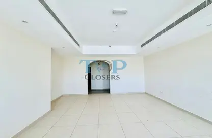 Apartment - 2 Bedrooms - 2 Bathrooms for rent in Hai Al Qalaa - Al Jaheli - Al Ain