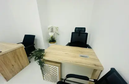 Business Centre - Studio - 1 Bathroom for rent in Red Avenue - Al Garhoud - Dubai