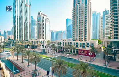 Apartment - 3 Bedrooms - 3 Bathrooms for rent in 29 Burj Boulevard Podium - 29 Burj Boulevard - Downtown Dubai - Dubai