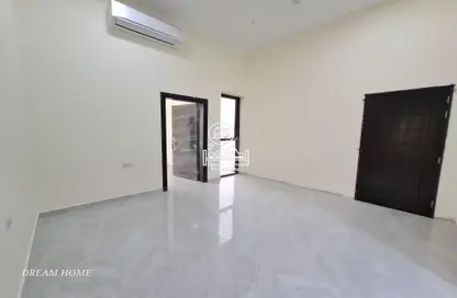 Apartment - 2 Bedrooms - 3 Bathrooms for rent in Madinat Al Riyad - Abu Dhabi