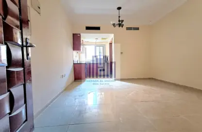 Apartment - 1 Bathroom for rent in Muwaileh 29 Building - Muwaileh - Sharjah