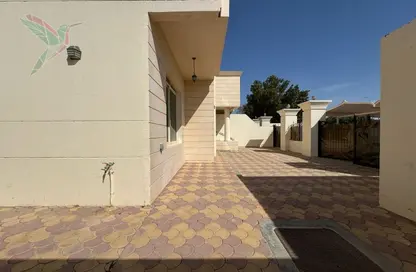 Villa - 4 Bedrooms - 5 Bathrooms for rent in Shabhanat Al Khabisi - Al Khabisi - Al Ain