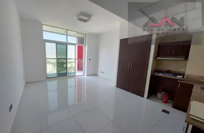 Apartment - 1 Bathroom for rent in Arabian Gate - Dubai Silicon Oasis - Dubai