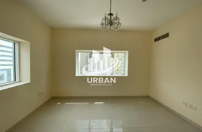 Apartment - 2 Bedrooms - 2 Bathrooms for rent in Al Khan 5 building - Al Khan - Sharjah