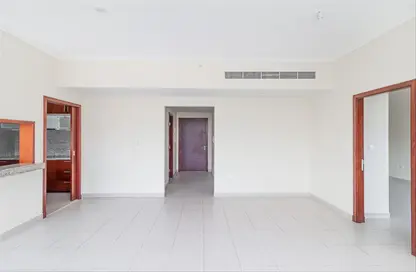 Apartment - 1 Bedroom - 2 Bathrooms for rent in South Ridge 5 - South Ridge - Downtown Dubai - Dubai