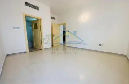 Apartment - 1 Bedroom - 1 Bathroom for rent in Tourist Club Area - Abu Dhabi