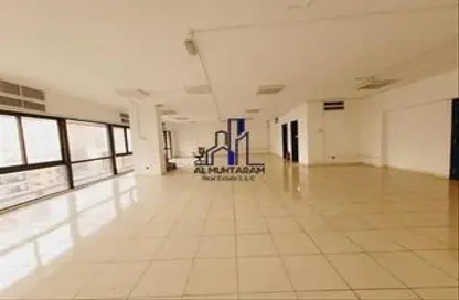 Office Space - Studio - 1 Bathroom for rent in Al Qasimia - Sharjah