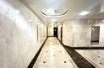 Apartment - 4 Bedrooms - 6 Bathrooms for rent in Al Ahlia tower - Al Khalidiya - Abu Dhabi