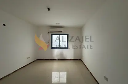 Office Space - Studio - 1 Bathroom for rent in Al Murar - Deira - Dubai