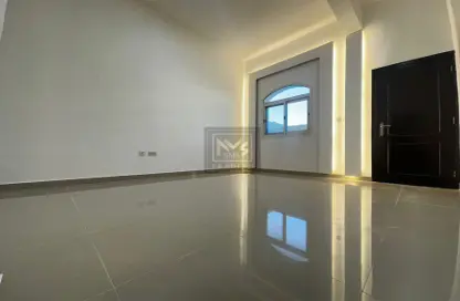 Apartment - 1 Bathroom for rent in Al Mushrif - Abu Dhabi