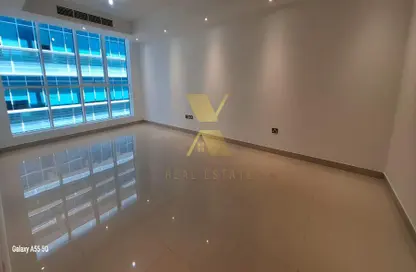 Apartment - 3 Bedrooms - 3 Bathrooms for rent in Khalidiya Twin Towers - Al Khalidiya - Abu Dhabi