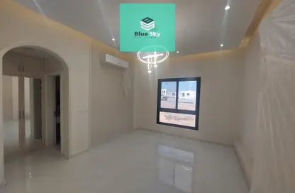 Villa - 5 Bedrooms - 6 Bathrooms for rent in Al Yasmeen - Ajman