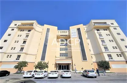 Outdoor Building image for: Apartment - 3 Bedrooms - 3 Bathrooms for rent in Baniyas East - Baniyas - Abu Dhabi, Image 1