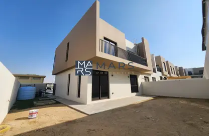 Townhouse - 3 Bedrooms - 4 Bathrooms for rent in Nasma Residence - Al Tai - Sharjah