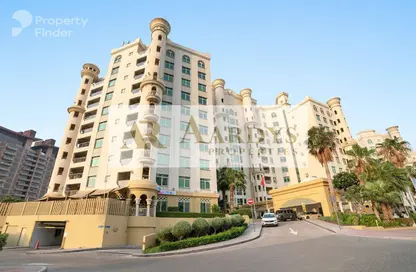 Apartment - 1 Bedroom - 2 Bathrooms for rent in Shoreline Apartments - Palm Jumeirah - Dubai