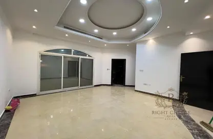 Apartment - 1 Bathroom for rent in Mohamed Bin Zayed City Villas - Mohamed Bin Zayed City - Abu Dhabi