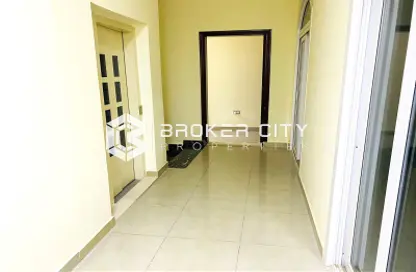 Apartment - 2 Bedrooms - 2 Bathrooms for rent in Shakhbout City - Abu Dhabi