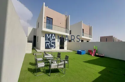 Villa - 4 Bedrooms - 4 Bathrooms for sale in Nasma Residence - Al Tai - Sharjah