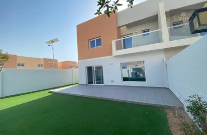 Villa - 3 Bedrooms - 4 Bathrooms for sale in Manazel Al Reef 2 - Al Samha - Abu Dhabi