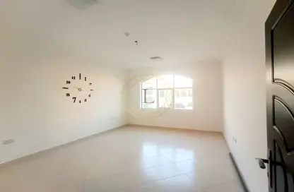 Apartment - 3 Bedrooms - 3 Bathrooms for rent in Al Ameriya - Al Jimi - Al Ain