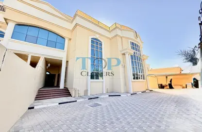 Villa - 4 Bedrooms - 6 Bathrooms for rent in Gafat Al Nayyar - Zakher - Al Ain