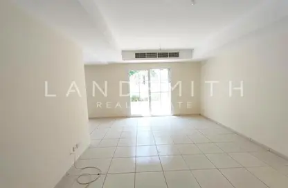 Villa - 2 Bedrooms - 4 Bathrooms for rent in Springs 12 - The Springs - Dubai