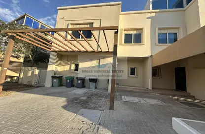 Villa - 5 Bedrooms - 6 Bathrooms for rent in Arabian Style - Al Reef Villas - Al Reef - Abu Dhabi