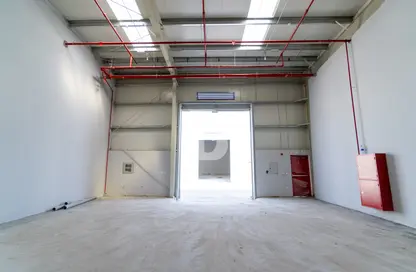 Warehouse - Studio for rent in Industrial Area 18 - Sharjah Industrial Area - Sharjah