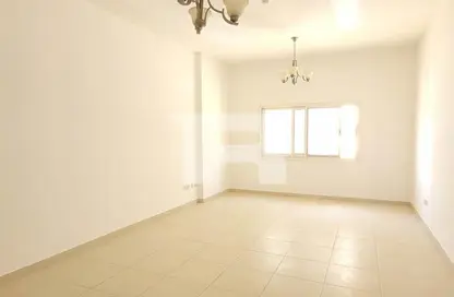 Apartment - 1 Bedroom - 2 Bathrooms for rent in Sunrise Building - Dubai Silicon Oasis - Dubai