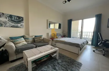 Apartment - 1 Bathroom for rent in Plaza Residences 2 - Plaza Residences - Jumeirah Village Circle - Dubai