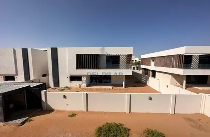 Villa - 5 Bedrooms - 6 Bathrooms for rent in West Yas - Yas Island - Abu Dhabi