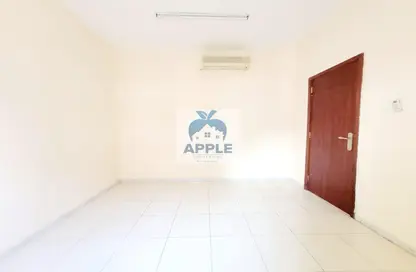 Apartment - 2 Bedrooms - 2 Bathrooms for rent in Muwailih Building - Muwaileh - Sharjah