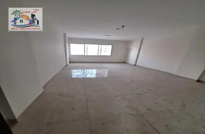 Apartment - 3 Bedrooms - 4 Bathrooms for rent in Jamal Abdul Nasser Street - Al Majaz - Sharjah