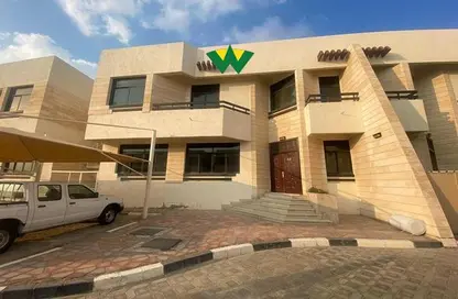 Villa - 4 Bedrooms - 6 Bathrooms for rent in Mohamed Bin Zayed Centre - Mohamed Bin Zayed City - Abu Dhabi