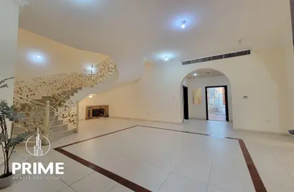 Villa - 5 Bedrooms for rent in Al Mushrif - Abu Dhabi