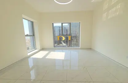 Apartment - 2 Bedrooms - 3 Bathrooms for rent in Titanium Tower - Al Karama - Dubai