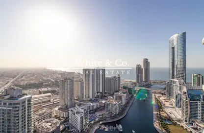 Apartment - 2 Bedrooms - 3 Bathrooms for sale in Stella Maris - Dubai Marina - Dubai